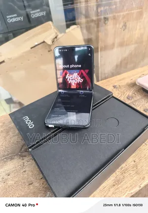New Motorola Razr 40 256 GB White