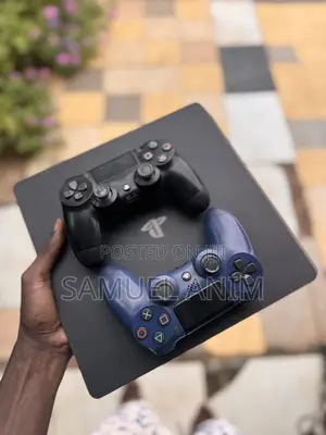 Playstation 4slim Jailbreak With 10games and 2 Original Controllers