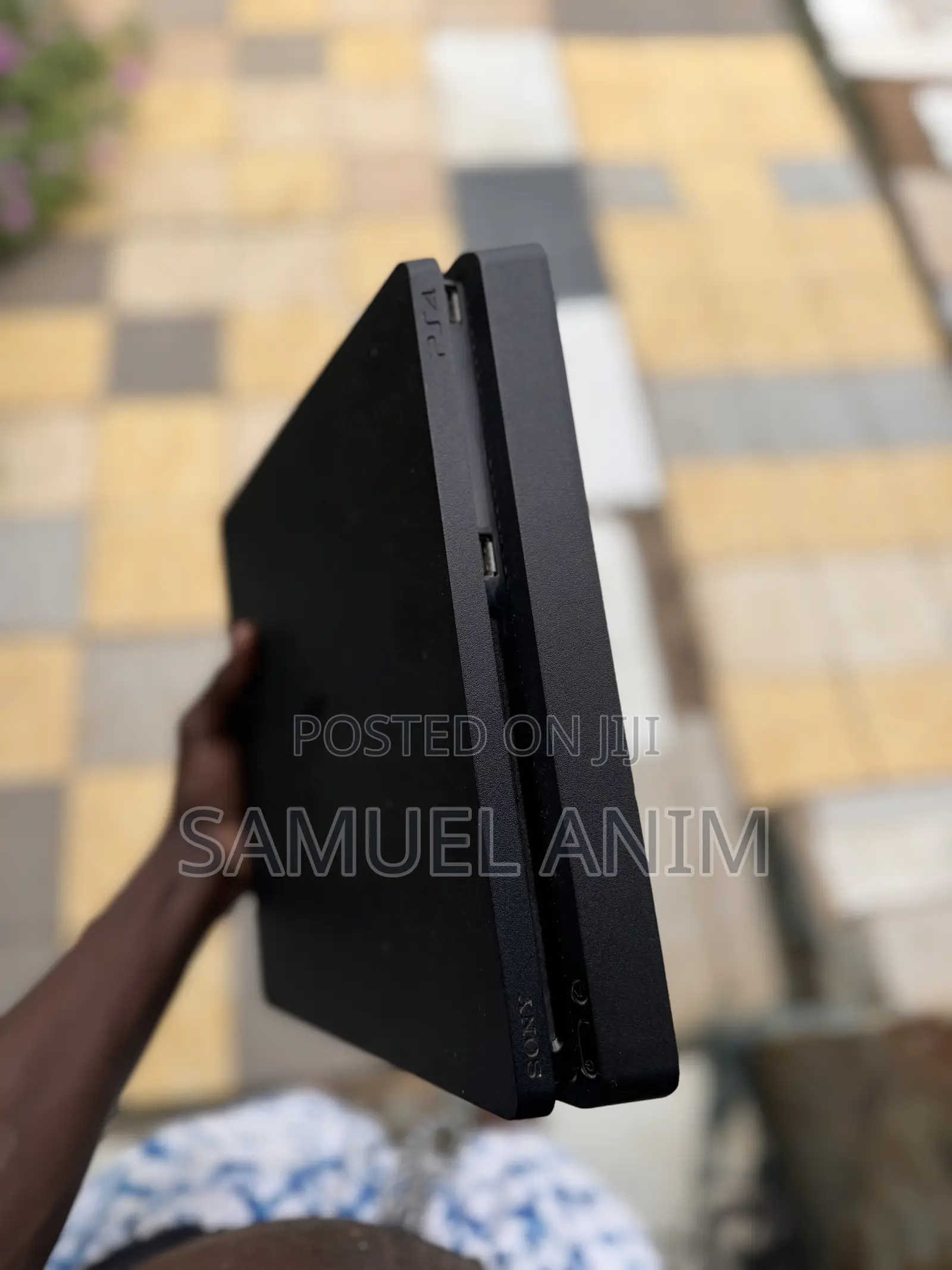Playstation 4slim Jailbreak With 10games and 2 Original Controllers