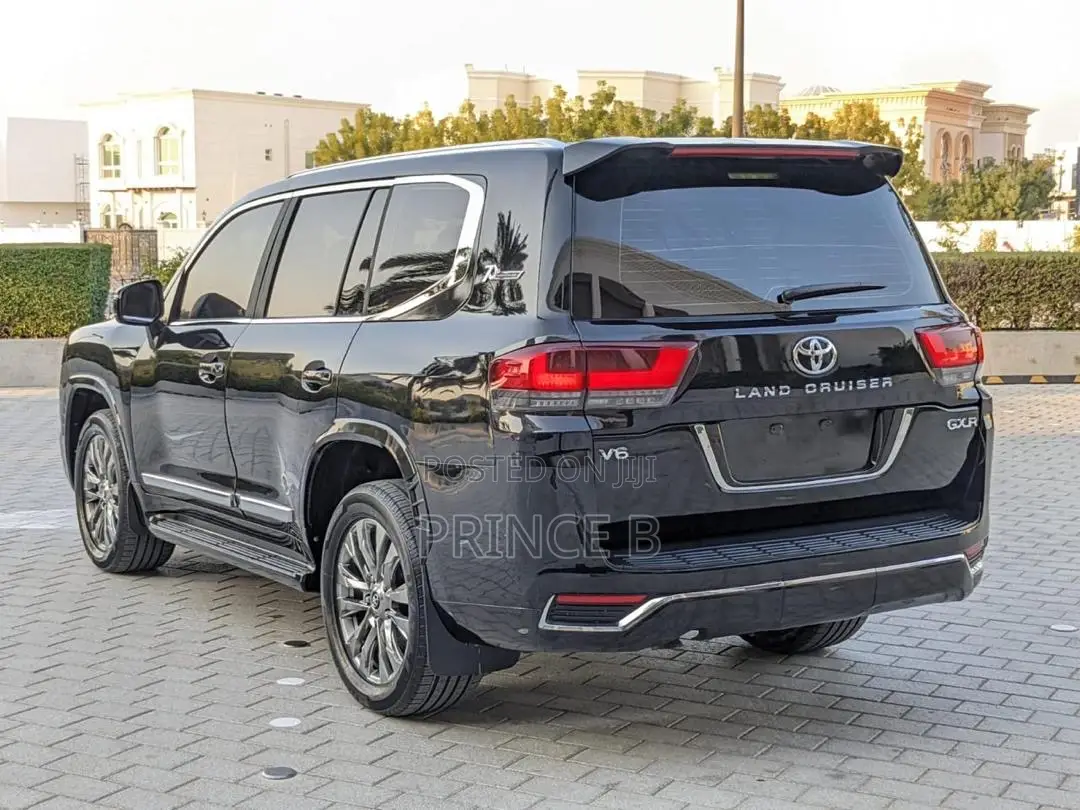 Toyota Land Cruiser 4.0 V6 GX-R 2015 Black