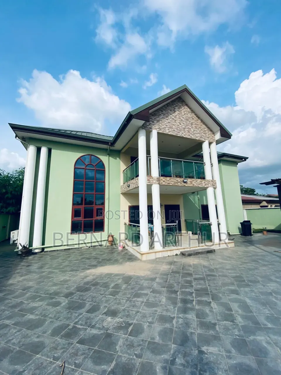 6bdrm Duplex in Bernard Agency, Amasaman for rent
