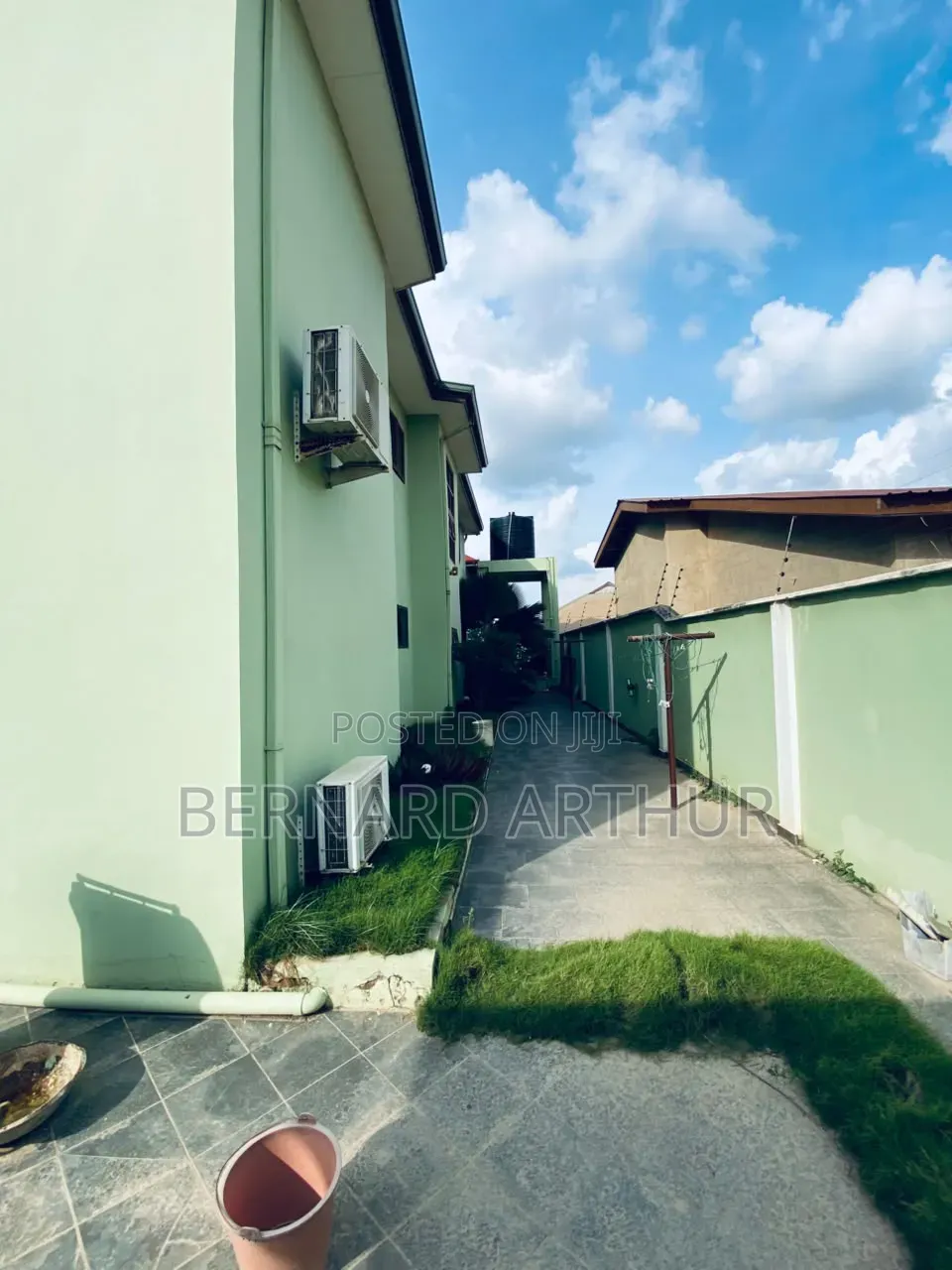 6bdrm Duplex in Bernard Agency, Amasaman for rent