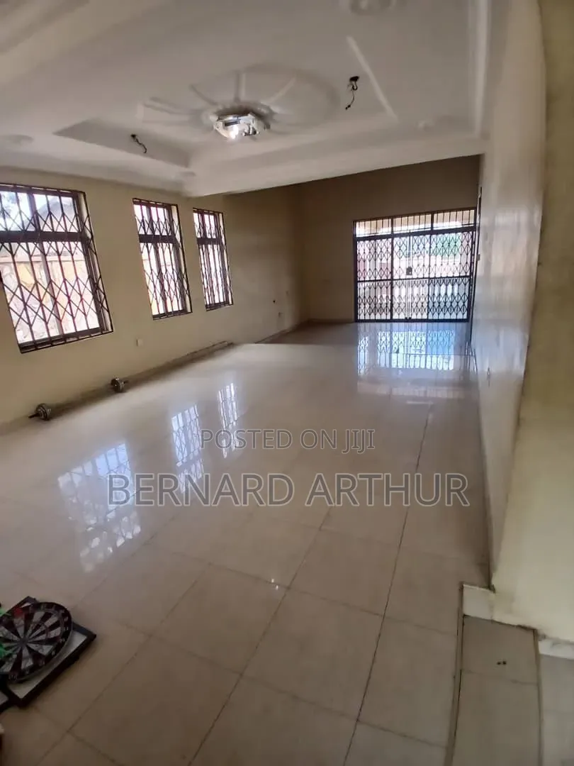 5bdrm Duplex in Bernard Agency, Kwabenya for rent