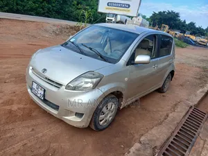 Toyota Passo 1.0 AWD 2010 Silver