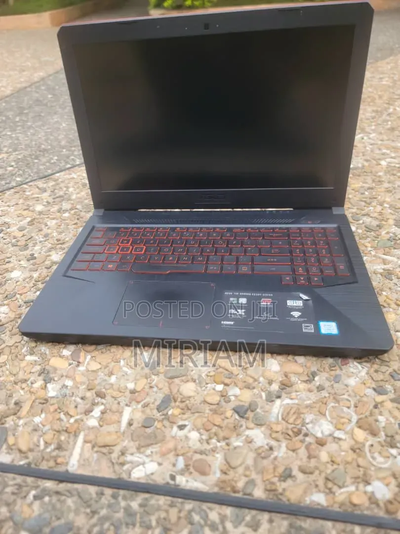 Laptop Asus TUF Gaming A15 16GB Intel Core i7 HDD+SSD 512GB