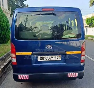 Toyota HiAce 2009 Blue