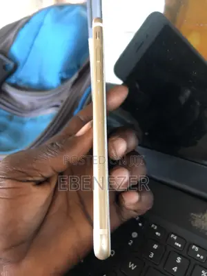 Apple iPhone 7 32 GB White