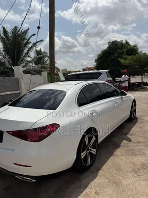 Mercedes-Benz C300 2022 White