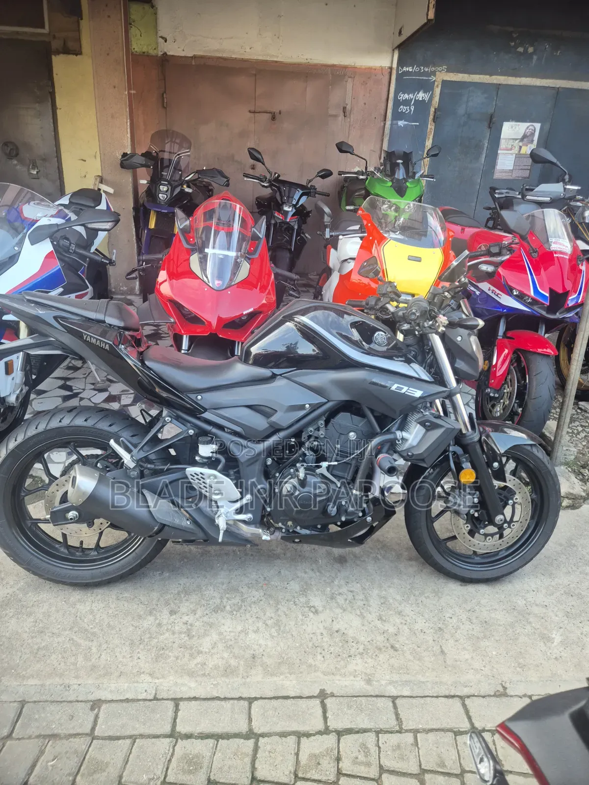Yamaha 2019 Black