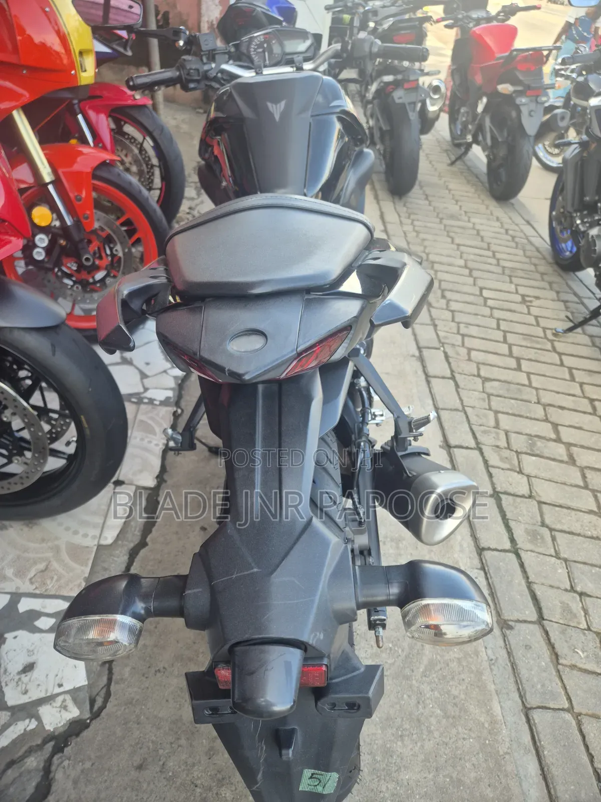 Yamaha 2019 Black
