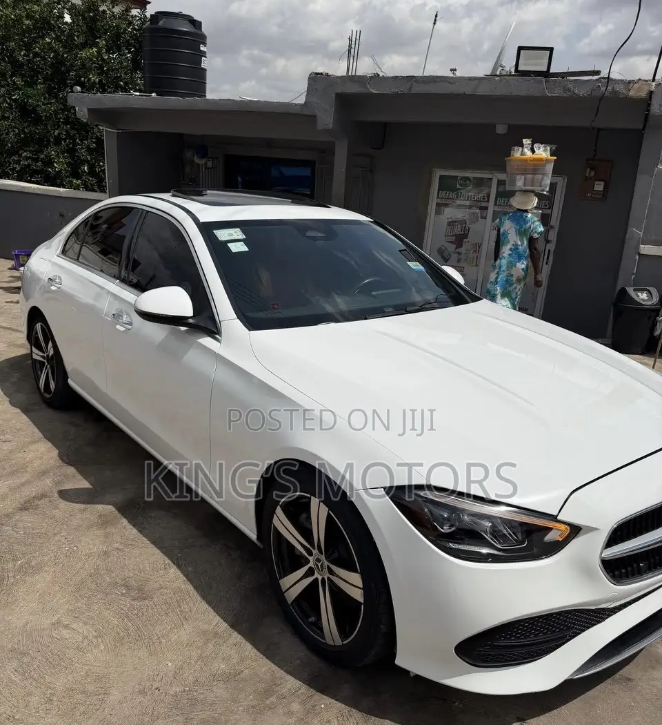 Mercedes-Benz C300 2022 White