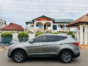 Hyundai Santa Fe 2015 Gray