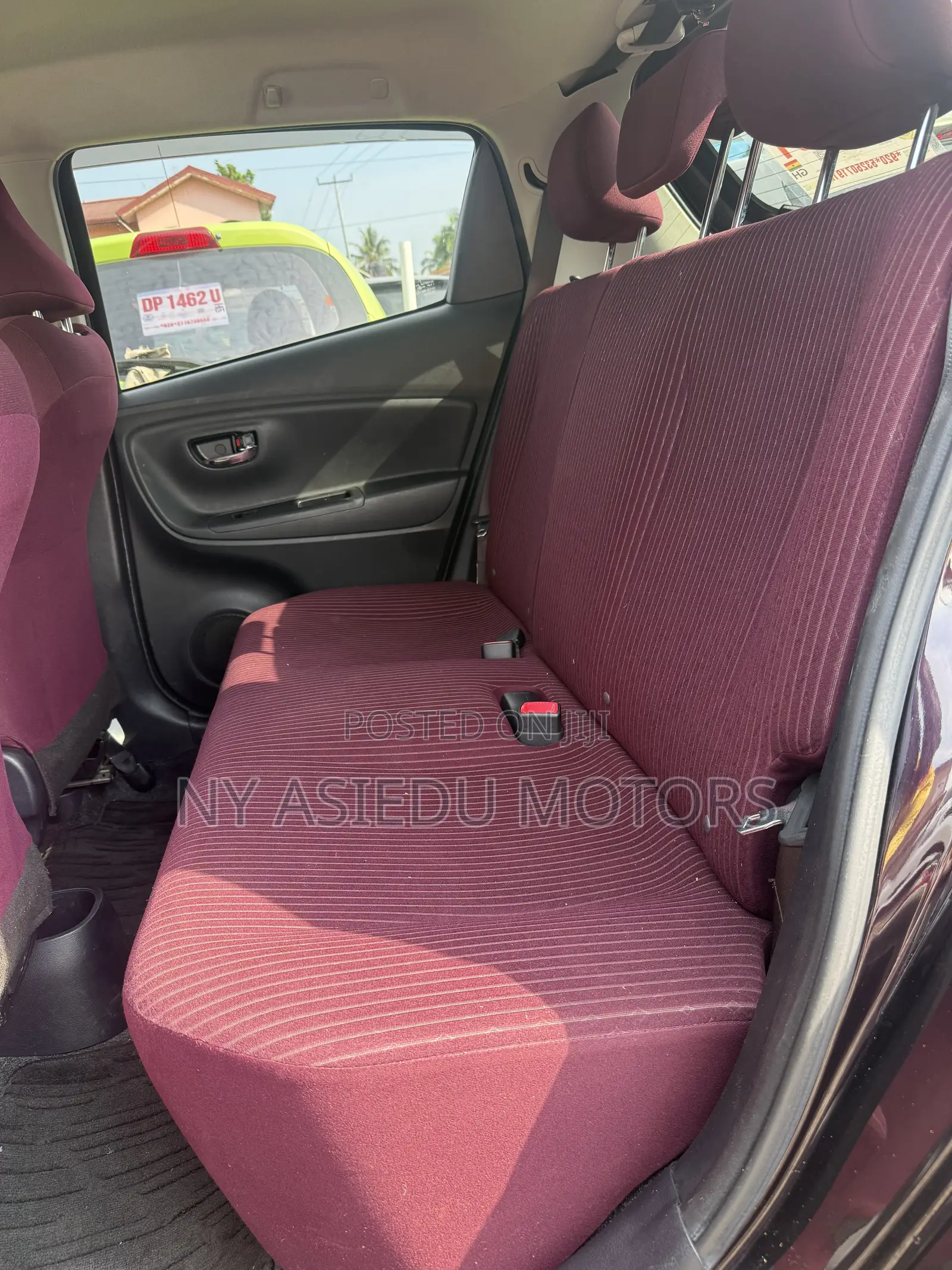 Toyota Vitz 1.3 FWD 5dr 2014 Burgundy