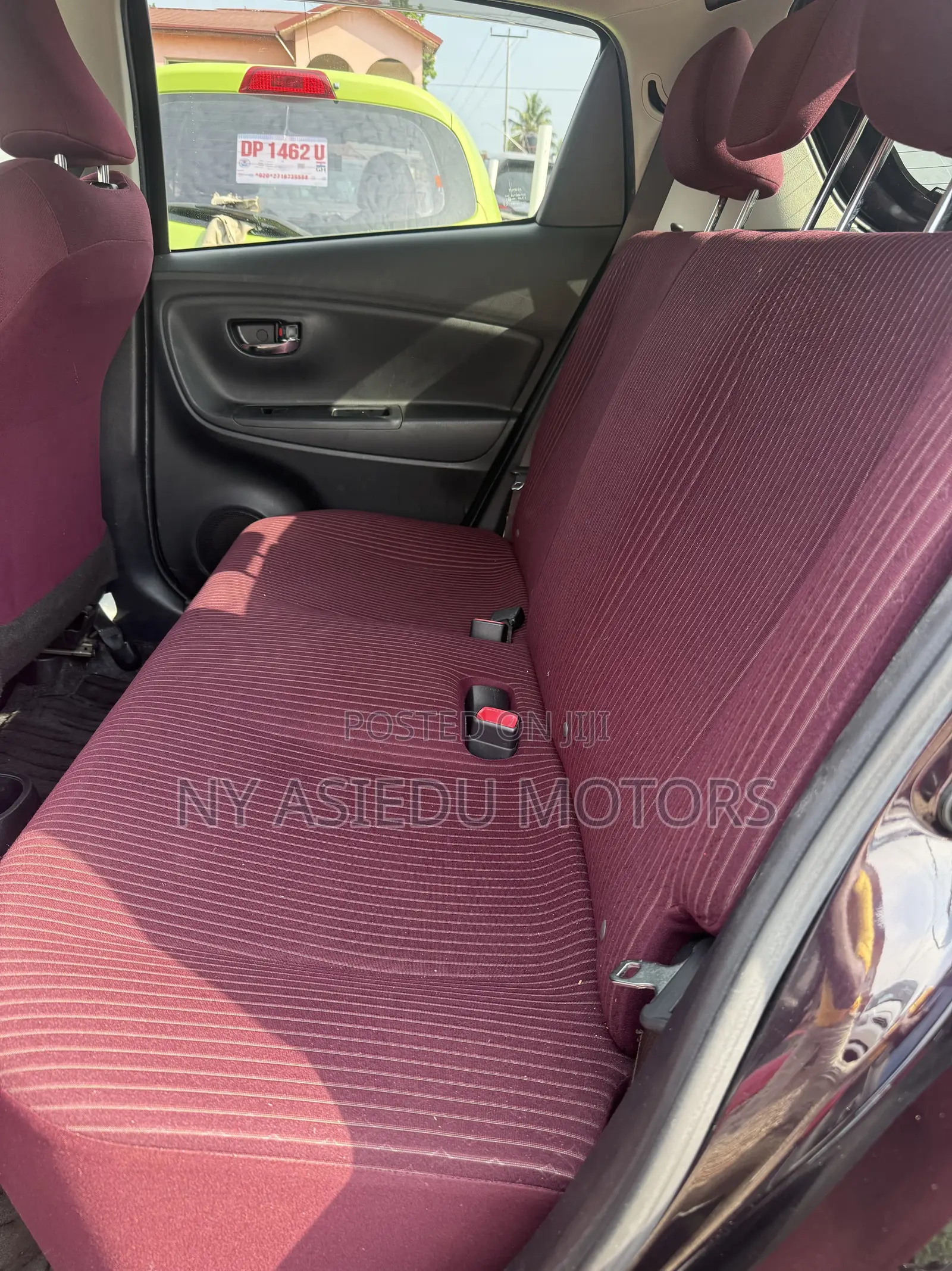 Toyota Vitz 1.3 FWD 5dr 2014 Burgundy