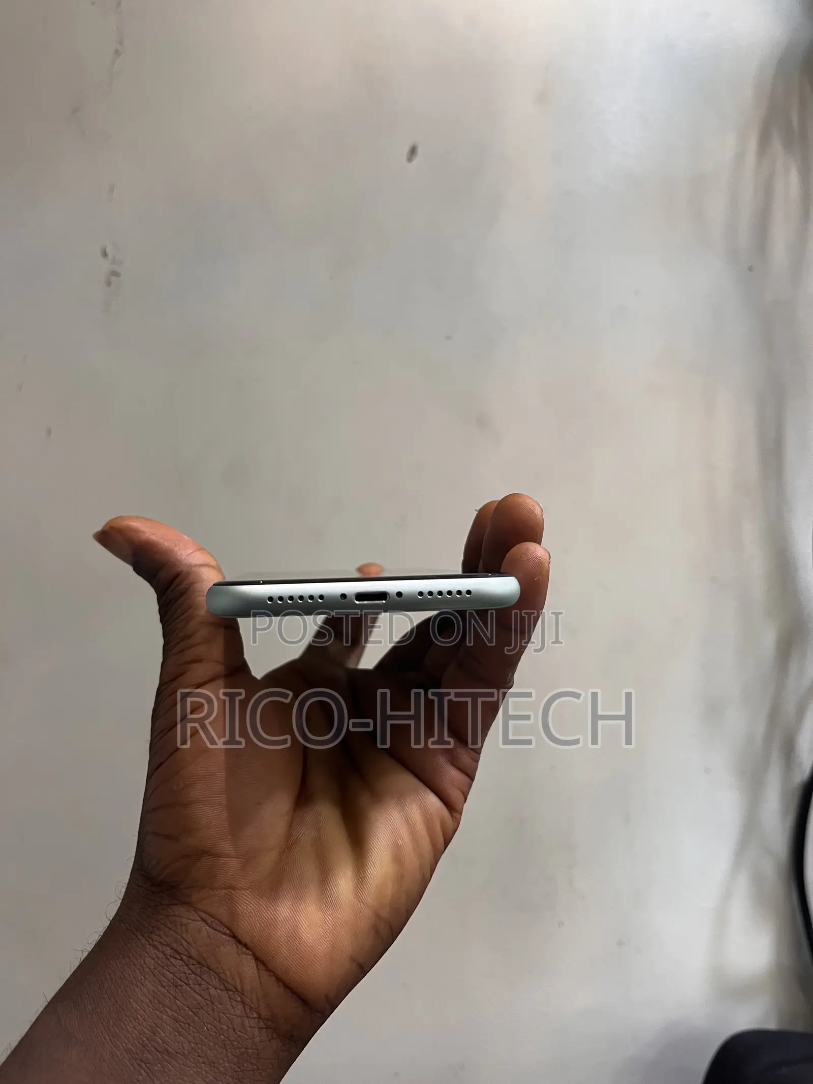 New Apple iPhone 11 256 GB Black