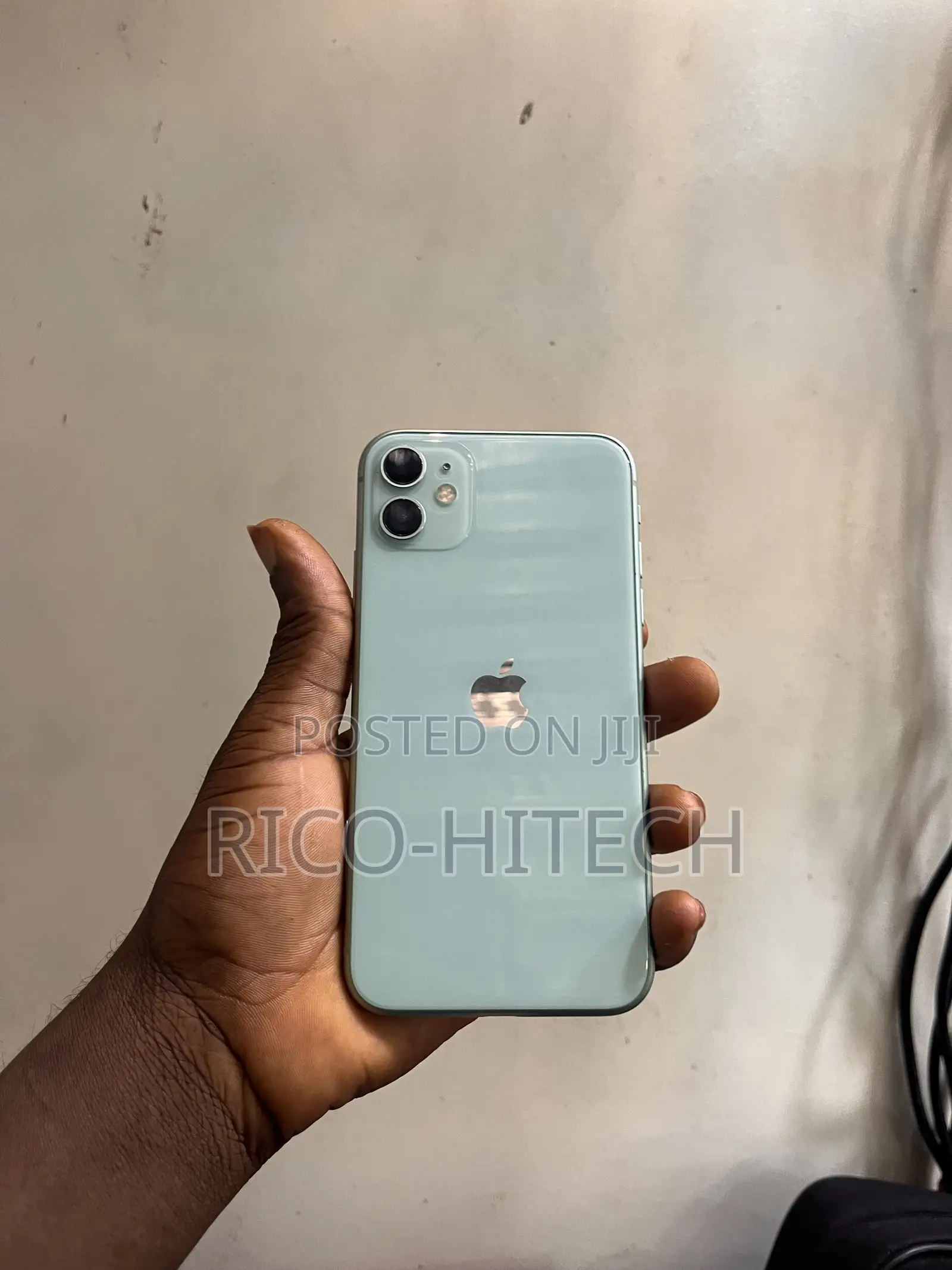 New Apple iPhone 11 256 GB Black