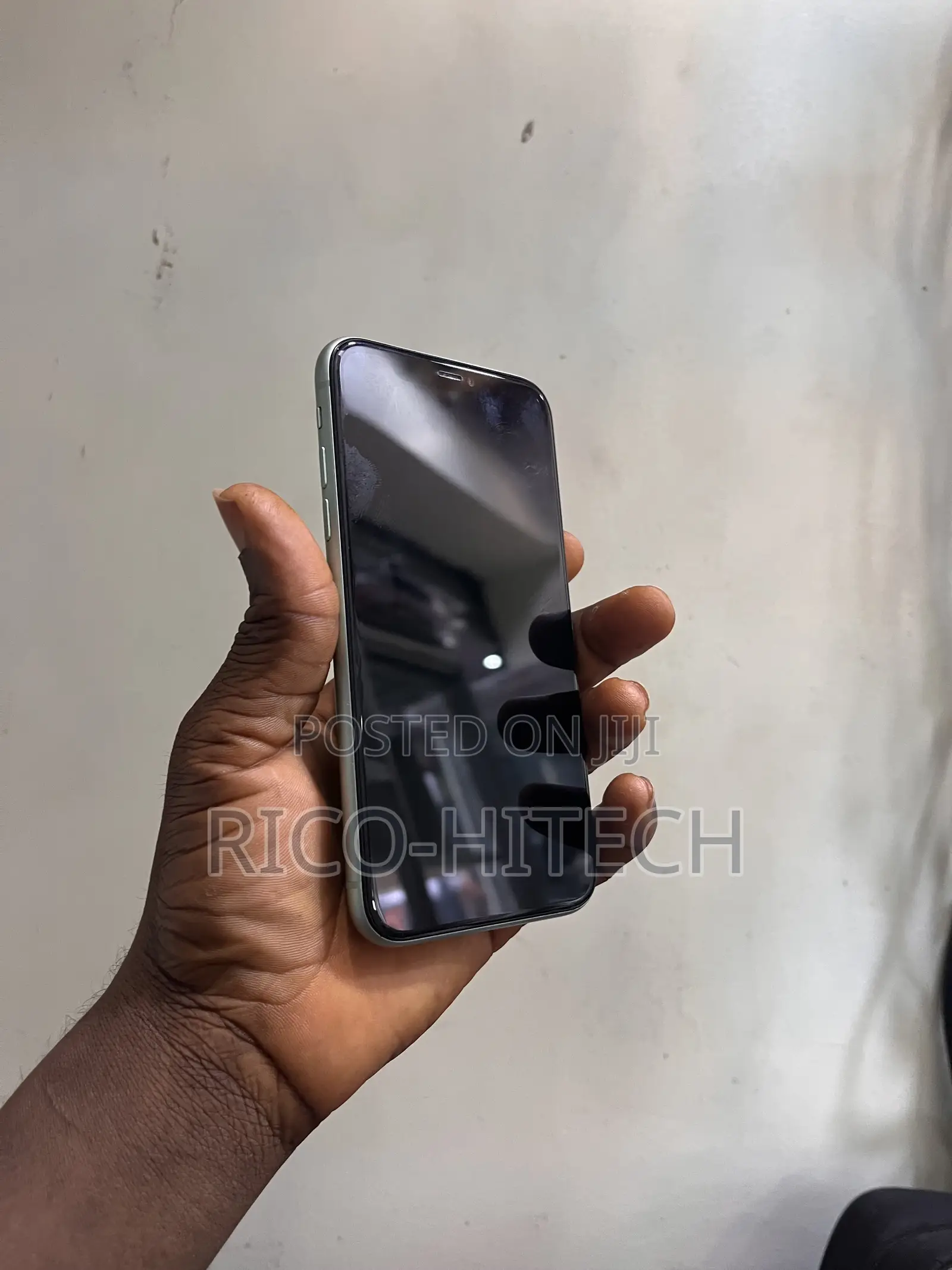 New Apple iPhone 11 256 GB Black