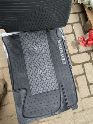 Hyundai Elandra Rubber Floor Mat