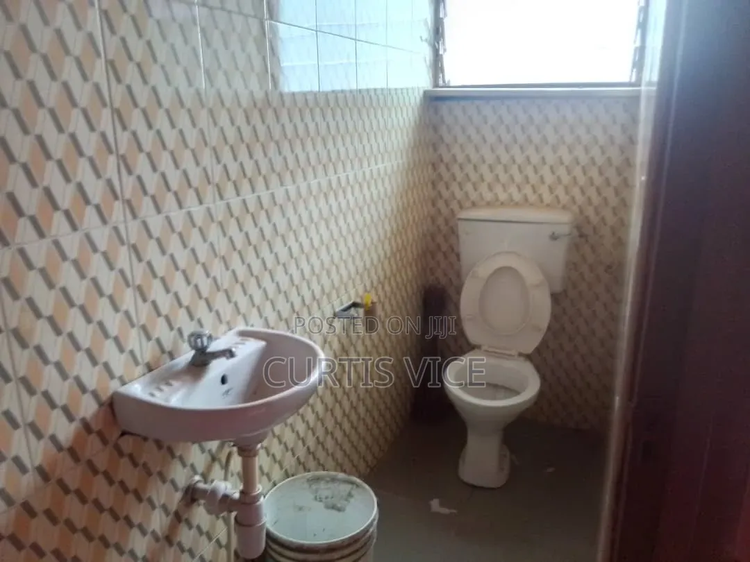 3bdrm Apartment in Curtis'S Estate, New Gbawe for rent