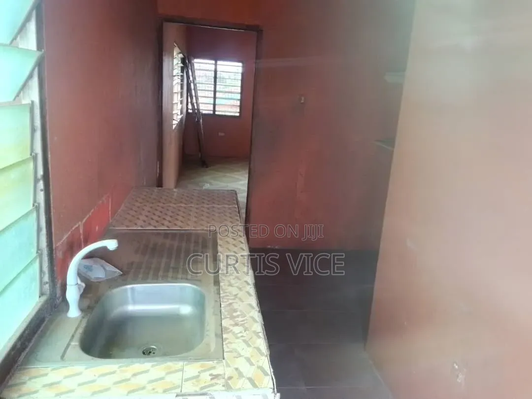 3bdrm Apartment in Curtis'S Estate, New Gbawe for rent