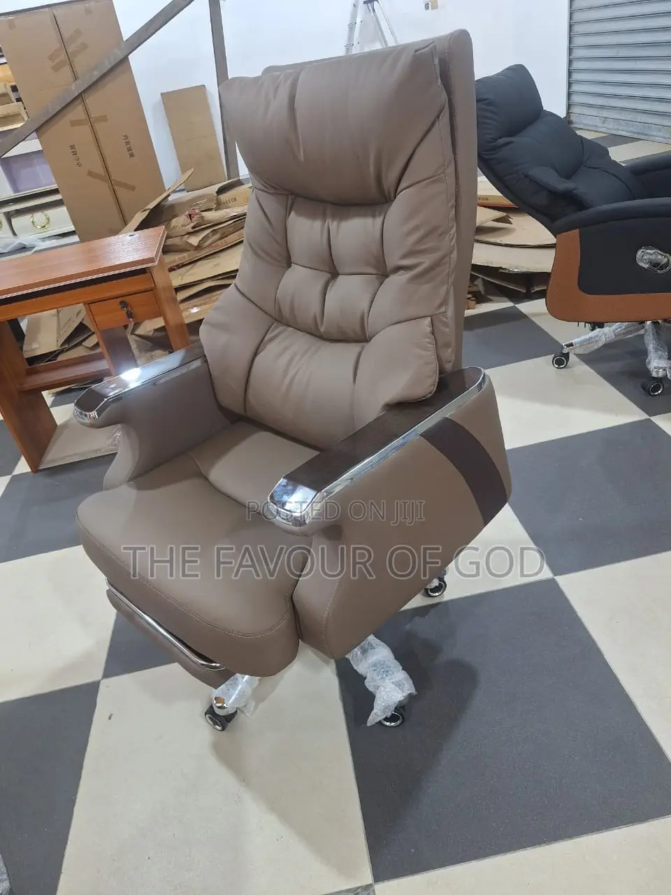 Classic and Well Grounded Executive Office Chair