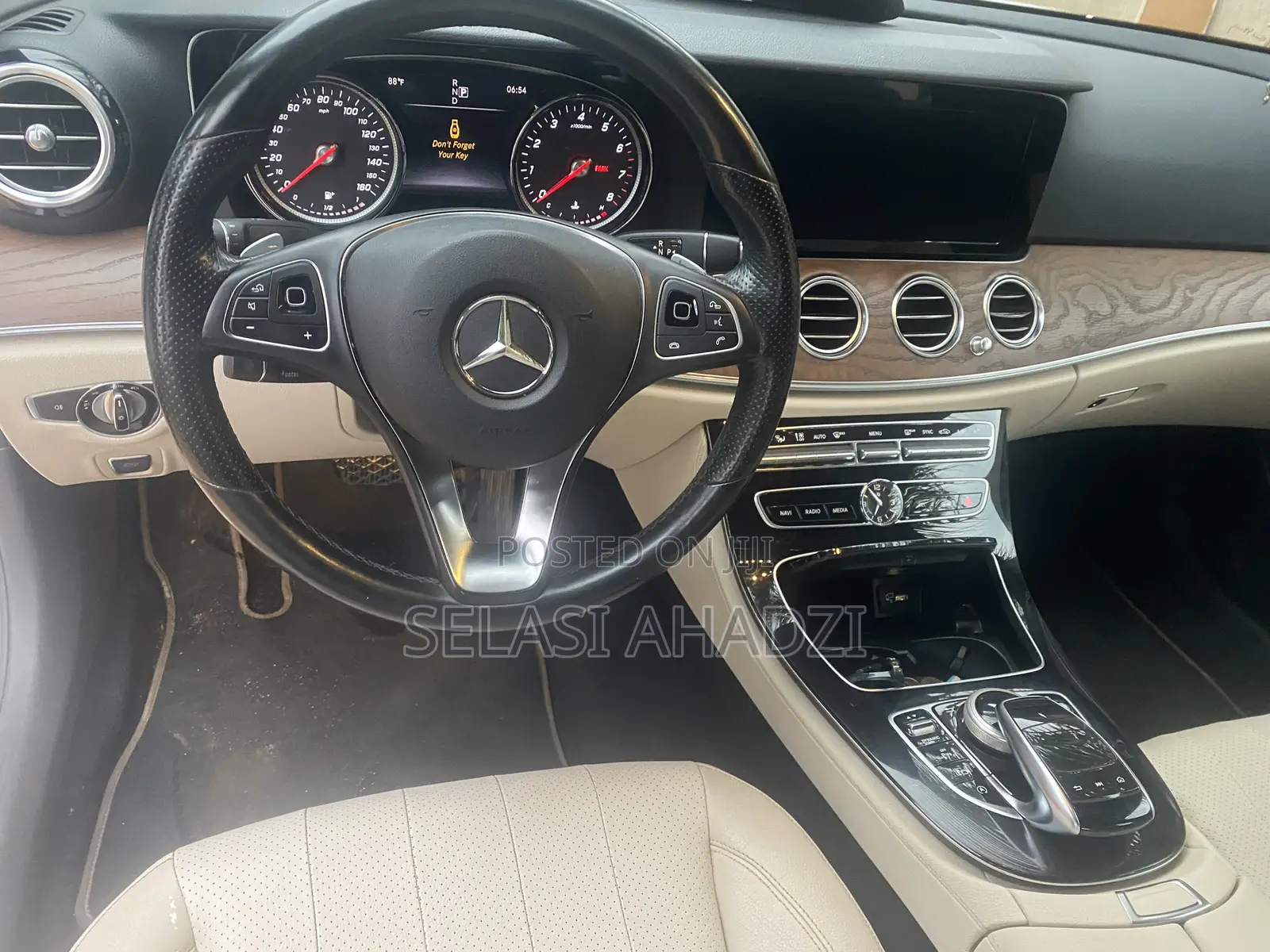 Mercedes-Benz E300 4Matic AWD Sedan (2.0L 4cyl 9A) 2017 White