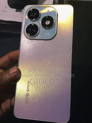 Tecno Spark 20 128 GB Silver