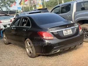 Mercedes-Benz C300 Base 4Matic Sedan AWD (2.0L 4cyl 7A) 2016 Black