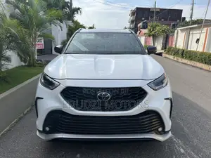 Toyota Highlander XSE AWD 2023 White