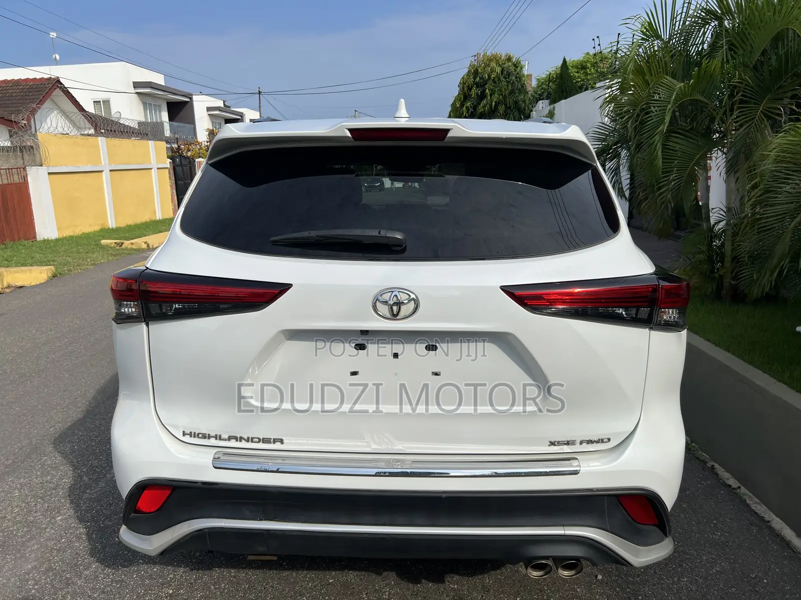 Toyota Highlander XSE AWD 2023 White