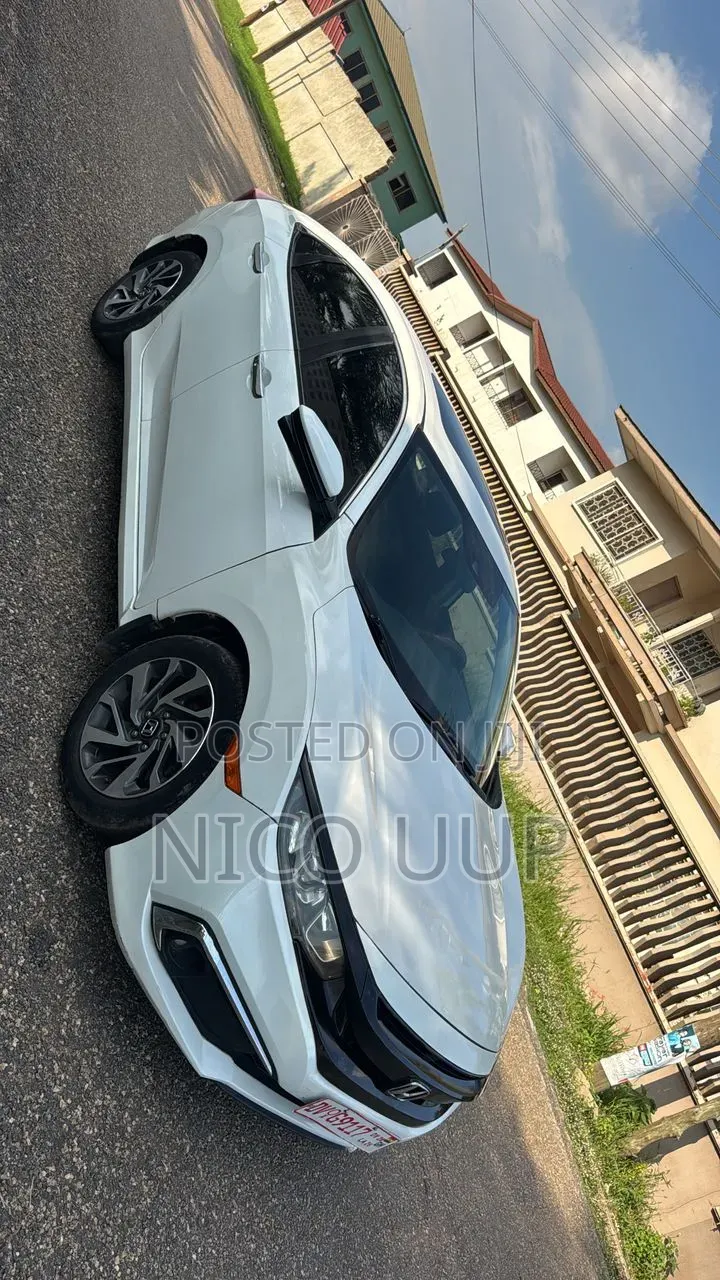 Honda Civic 2016 White