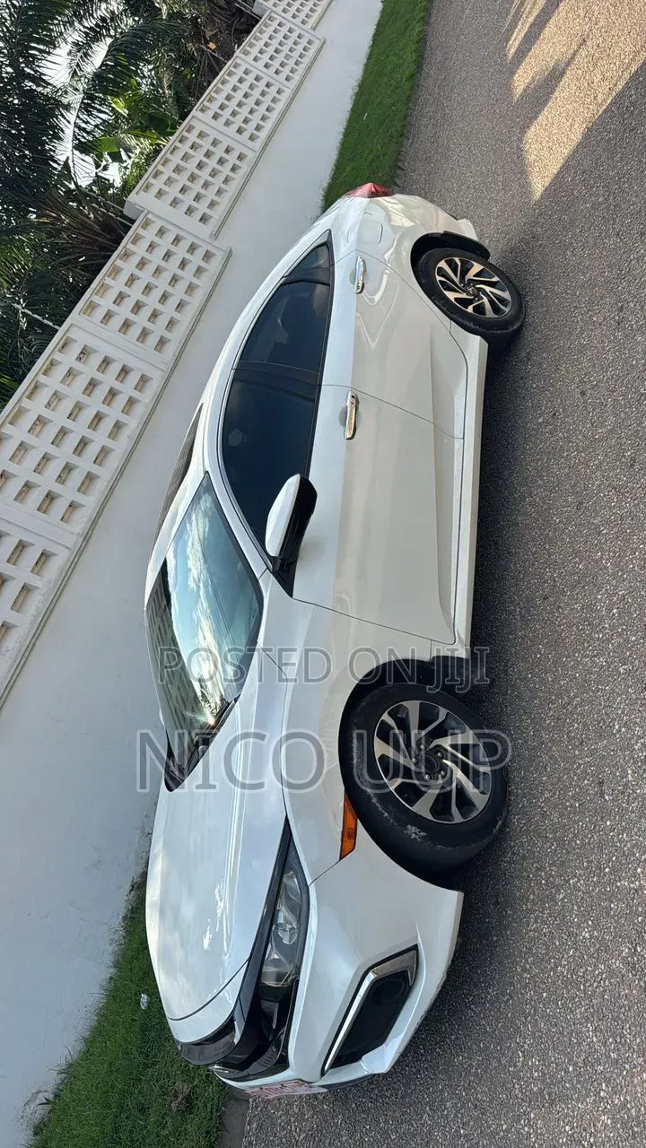 Honda Civic 2016 White