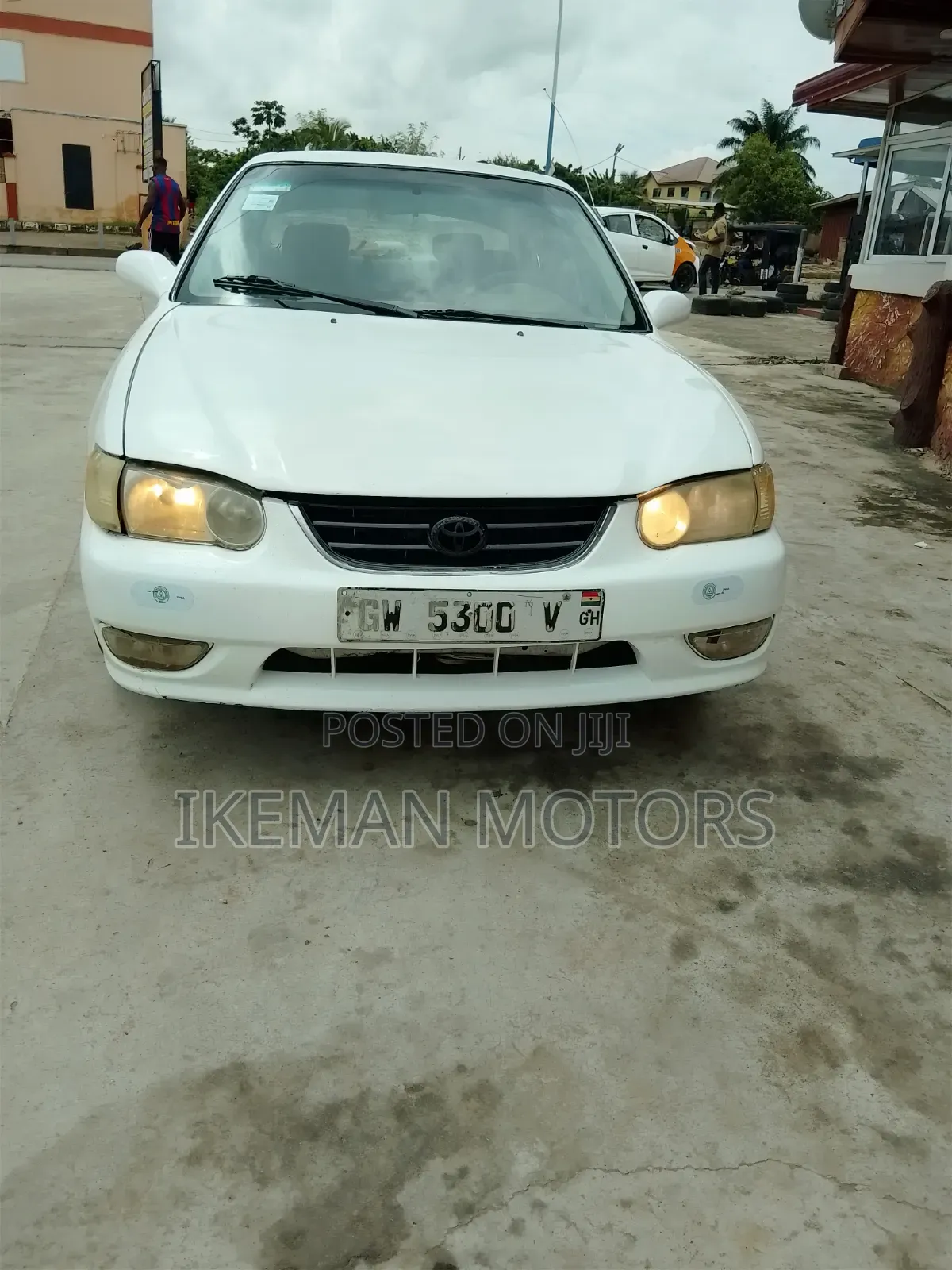 Toyota Corolla 2002 White