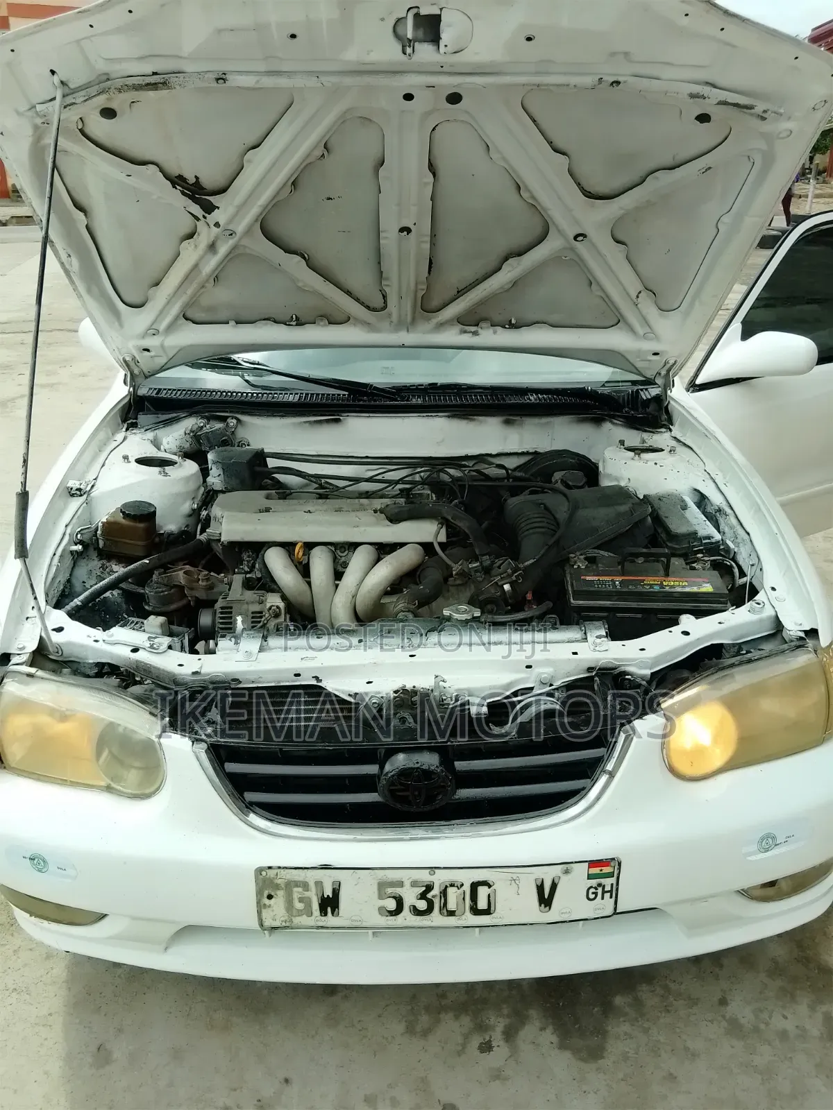 Toyota Corolla 2002 White