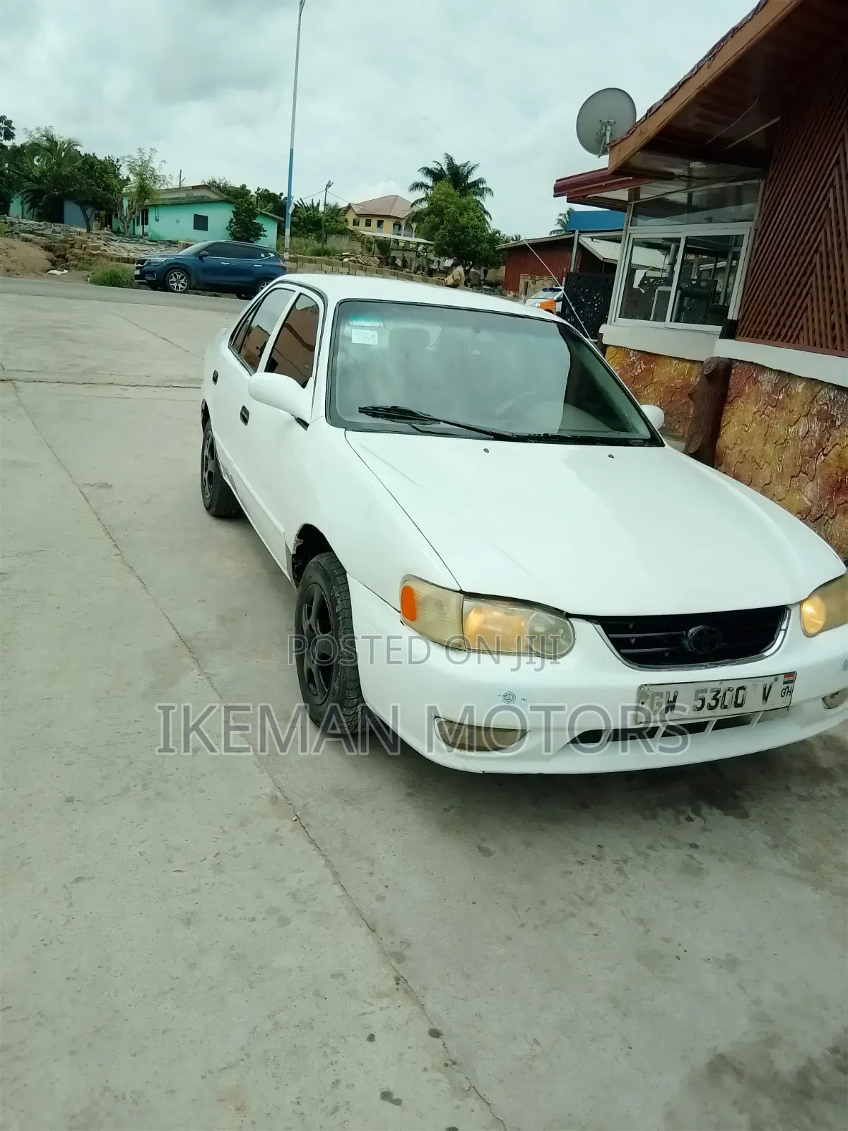 Toyota Corolla 2002 White