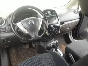 Nissan Versa 2016 Black