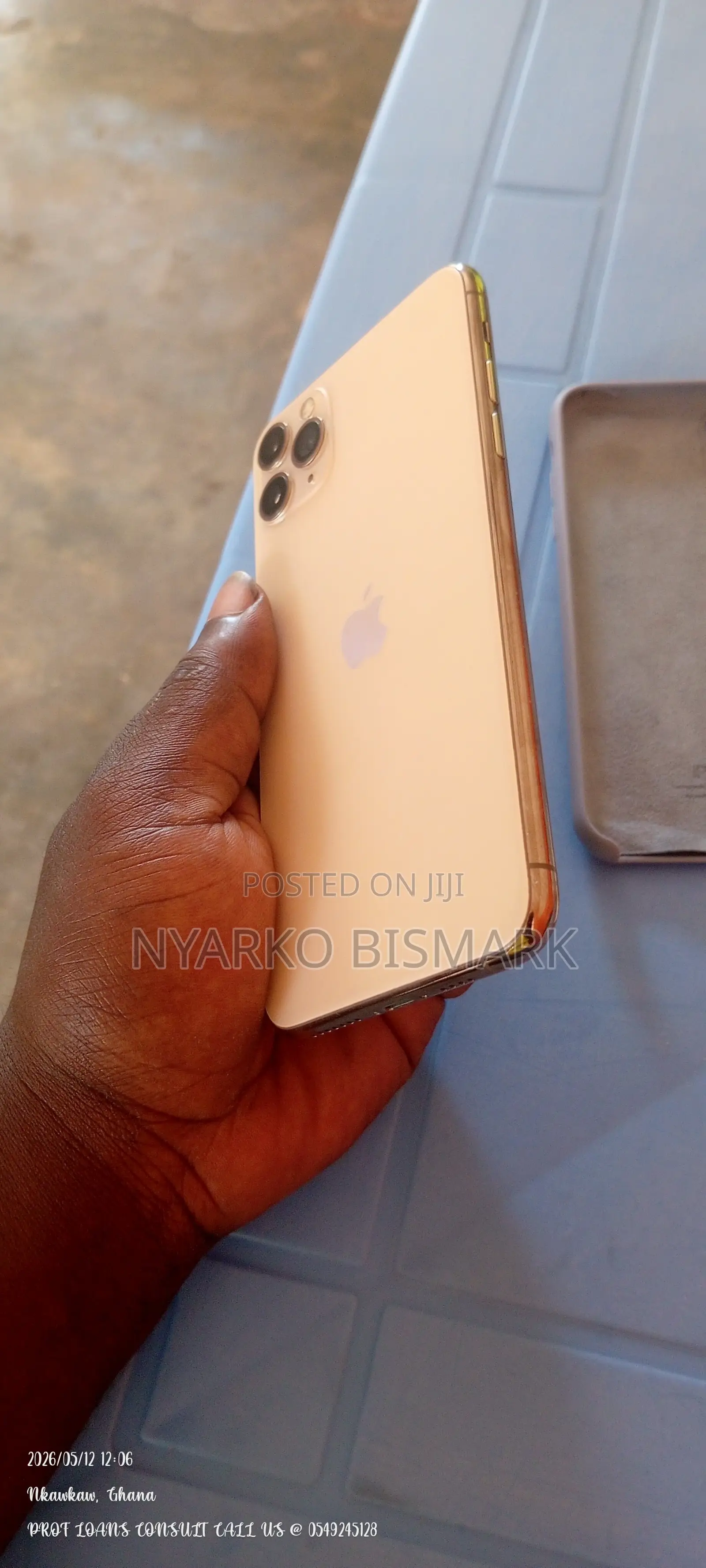 Apple iPhone 11 Pro Max 64 GB Gold
