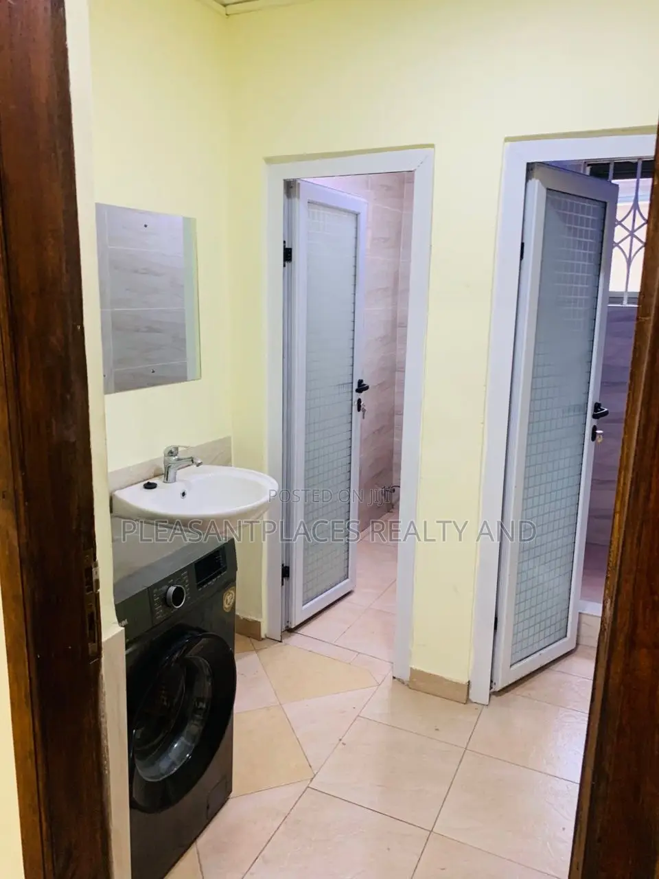 3bdrm Apartment in Pleasantplaces, Dworwulu for rent