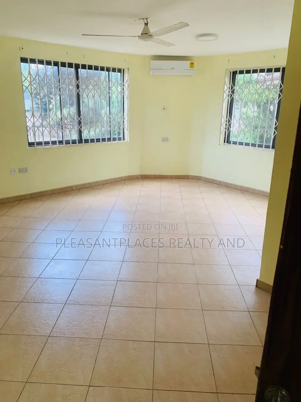 3bdrm Apartment in Pleasantplaces, Dworwulu for rent