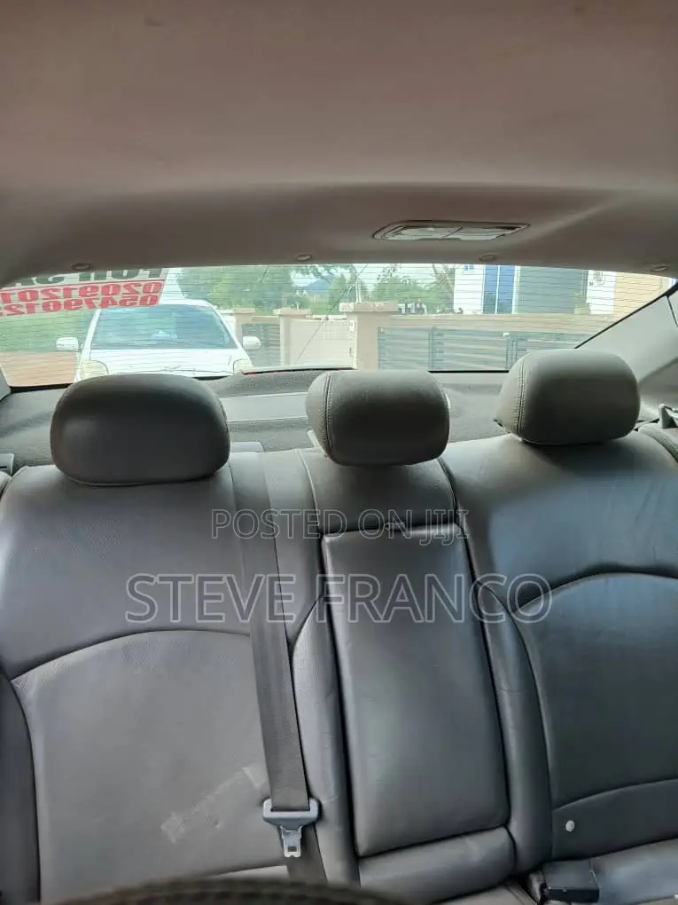 Hyundai Sonata GLS Sedan FWD (2.4L 4cyl 6A) 2012 Gray