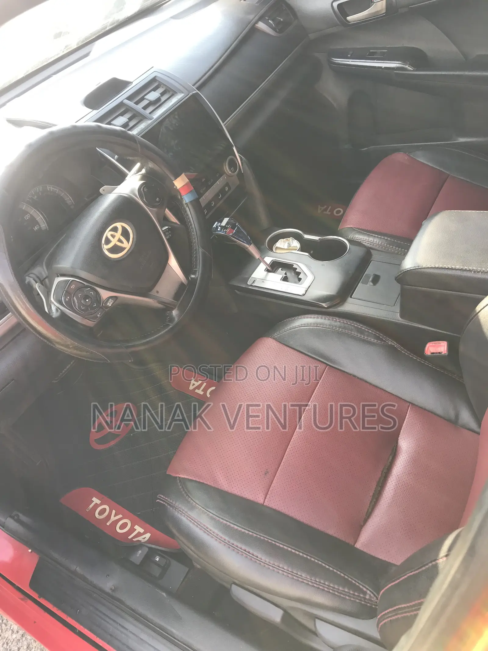 Toyota Camry SE 4dr Sedan (2.5L 4cyl 6A) 2014 Red