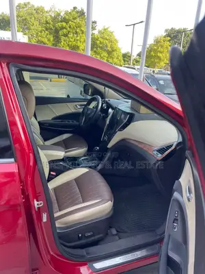 Hyundai Santa Fe 2013 Red