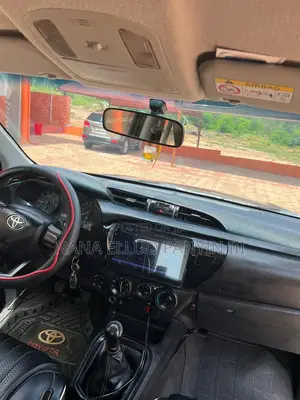 Toyota Hilux 2020 Matt Black