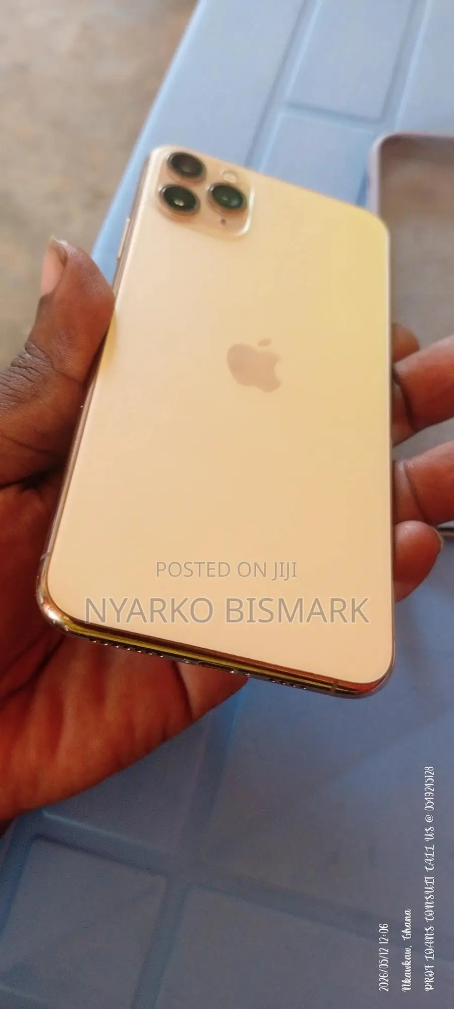 Apple iPhone 11 Pro Max 64 GB Gold