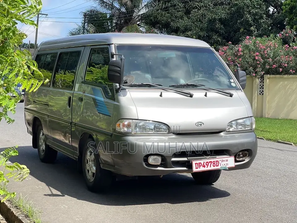 Hyundai H-100 2004 Grey