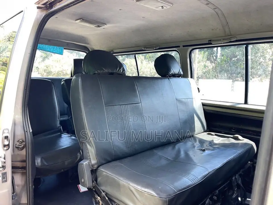 Hyundai H-100 2004 Grey