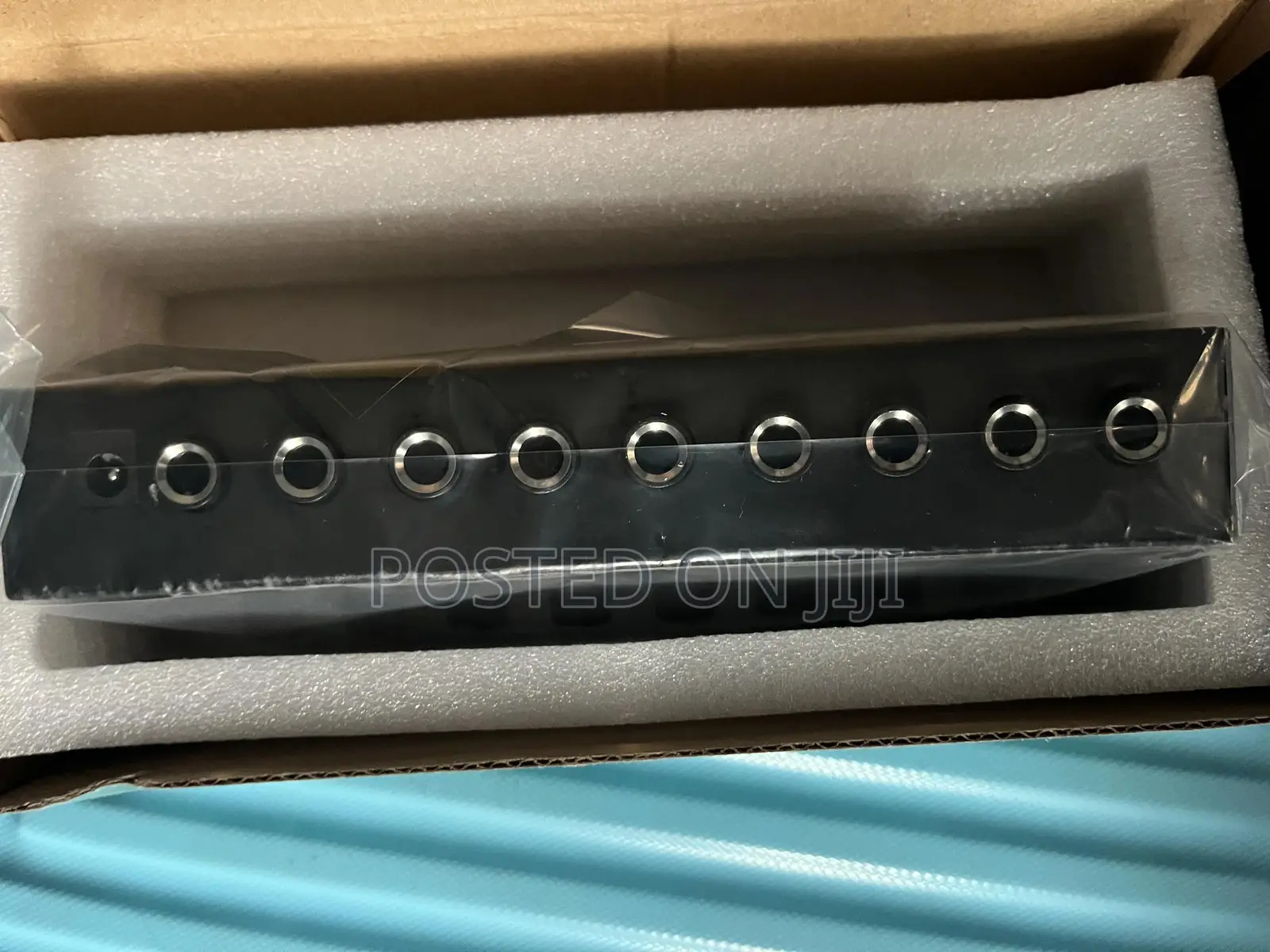 8-Channel Headphone Amplifier (Ha800)