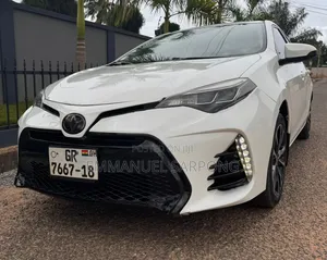 Toyota Corolla 2018 White