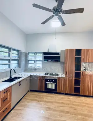 4bdrm Mansion in Aiport Hills, Accra Metropolitan for sale
