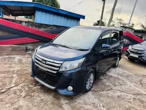 Toyota Voxy SV Premium 2014 Blue